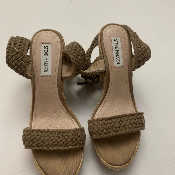 Beigh Women heels - Picture 3 of 7